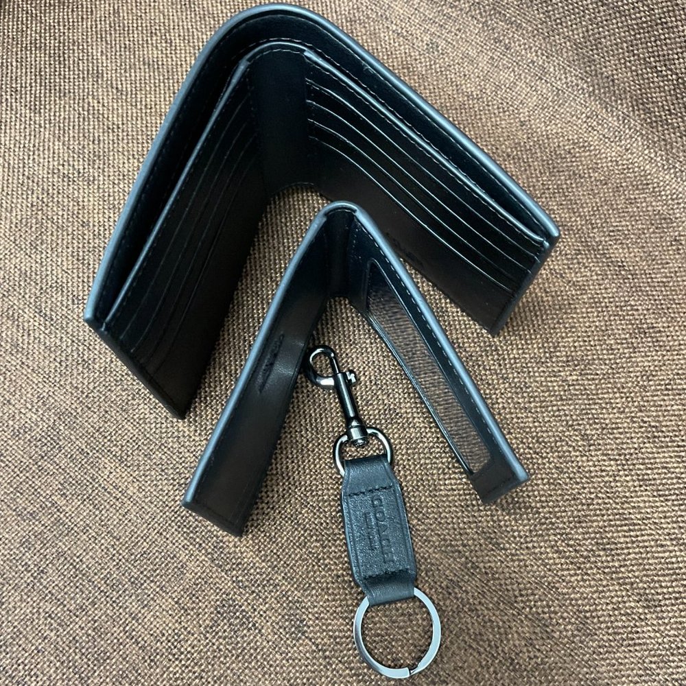 Coach Wallet Set - Picture 5 of 12